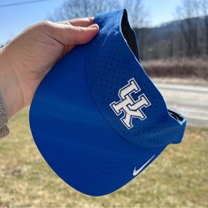Nike UK University of Kentucky Wildcats Nike Dri-Fit Blue Gray Visor